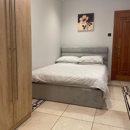North London Studio Apartment ภายนอก รูปภาพ