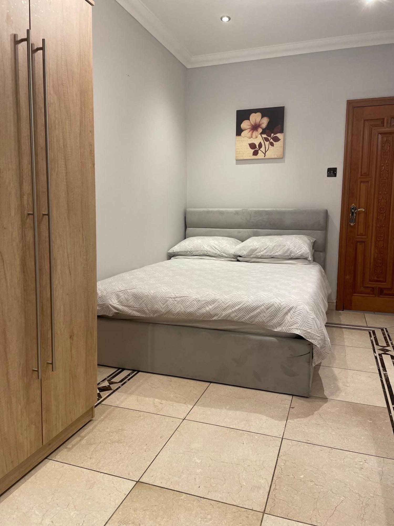 North London Studio Apartment ภายนอก รูปภาพ