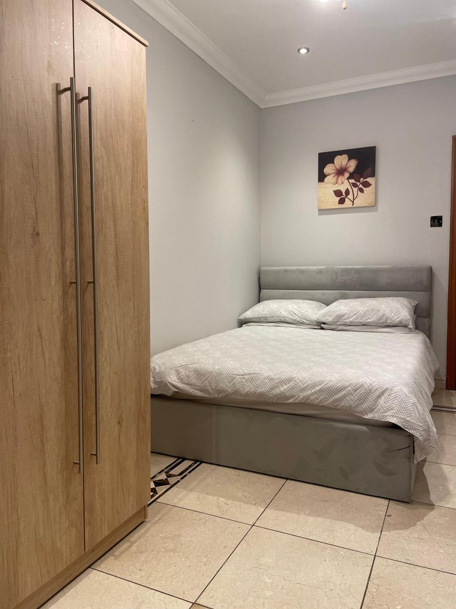 North London Studio Apartment ภายนอก รูปภาพ