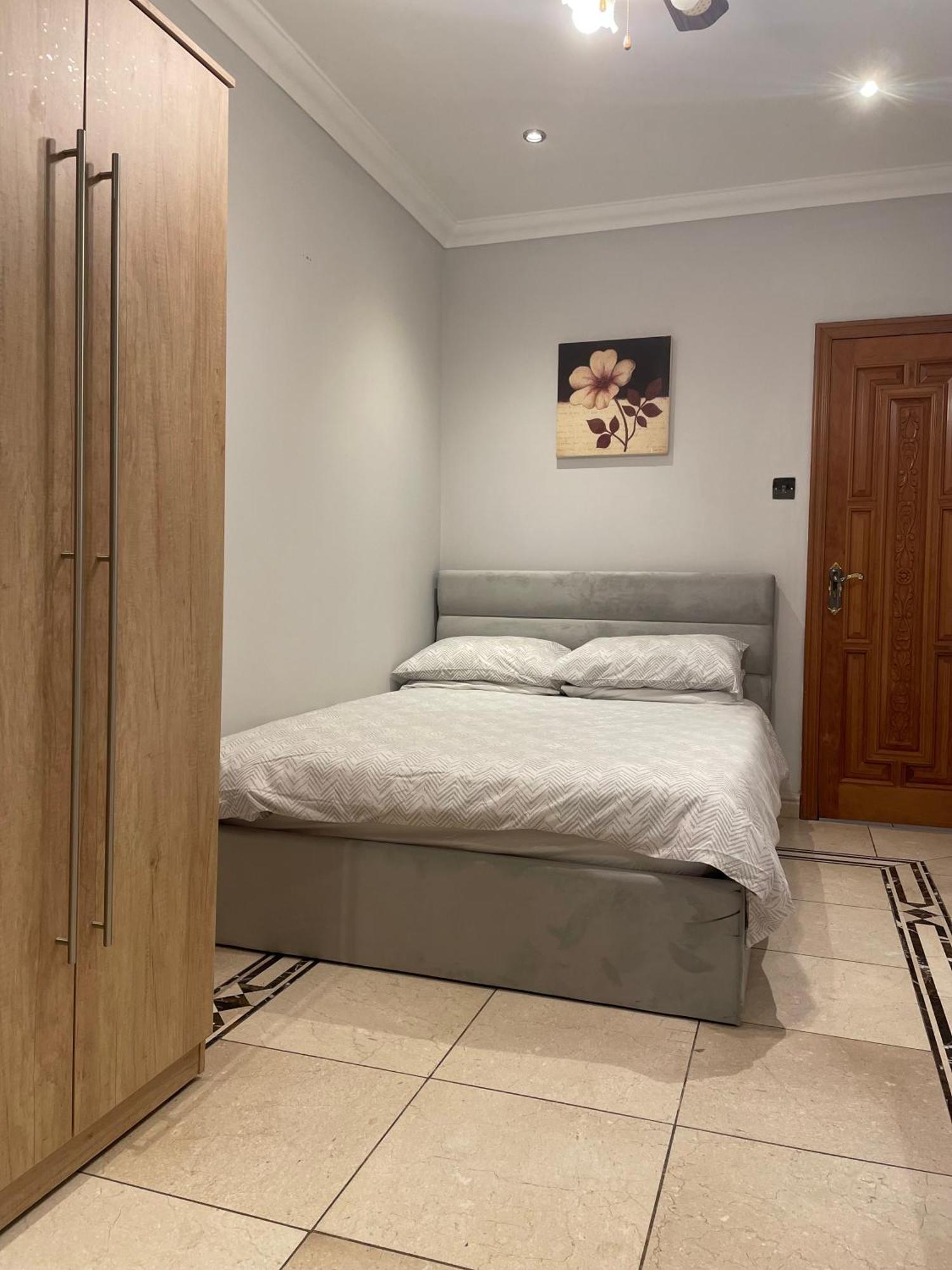 North London Studio Apartment ภายนอก รูปภาพ